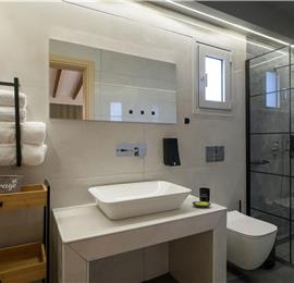 3 bedroom seaside villa with pool & jacuzzi, near Acharavi, sleeps 6